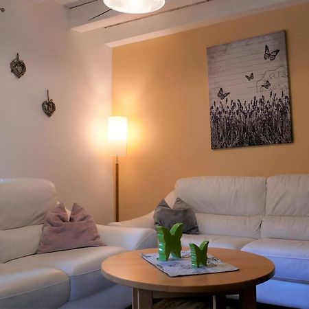 Helles Ferienhaus Im Landhausstil Fuer Bis Zu 10 Personen Frielendorf Dış mekan fotoğraf