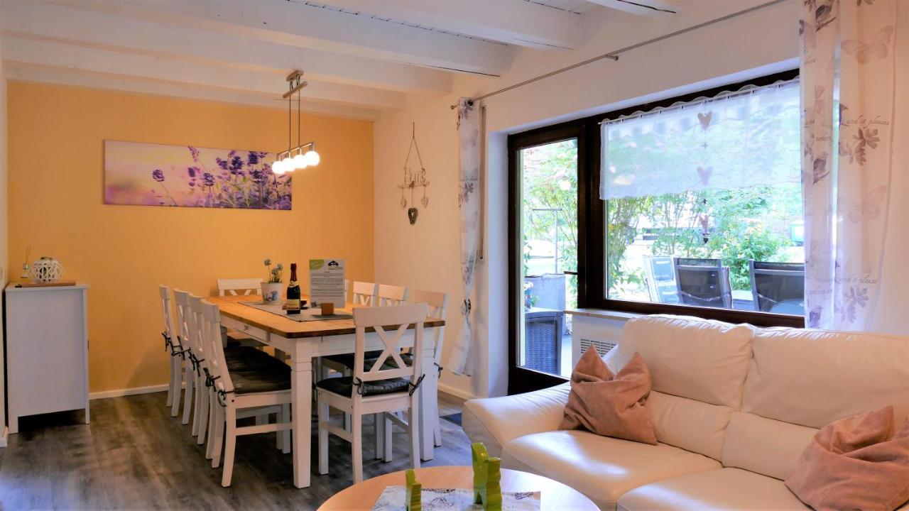Helles Ferienhaus Im Landhausstil Fuer Bis Zu 10 Personen Frielendorf Dış mekan fotoğraf
