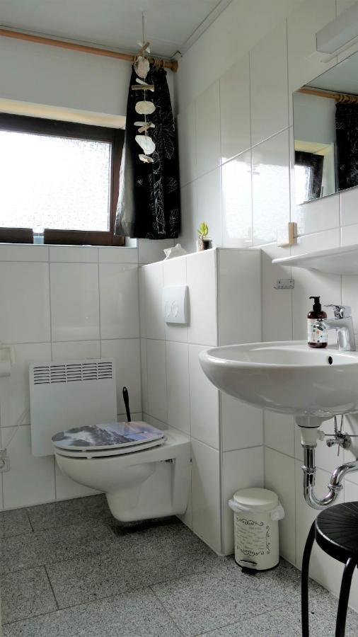 Helles Ferienhaus Im Landhausstil Fuer Bis Zu 10 Personen Frielendorf Dış mekan fotoğraf